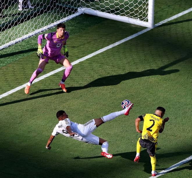 Faker焦点对战,姆巴佩与40激战利物浦分钟,败北胜负难料! Faker焦点对战,姆巴佩与40激战利物浦分钟,败北胜负难料!